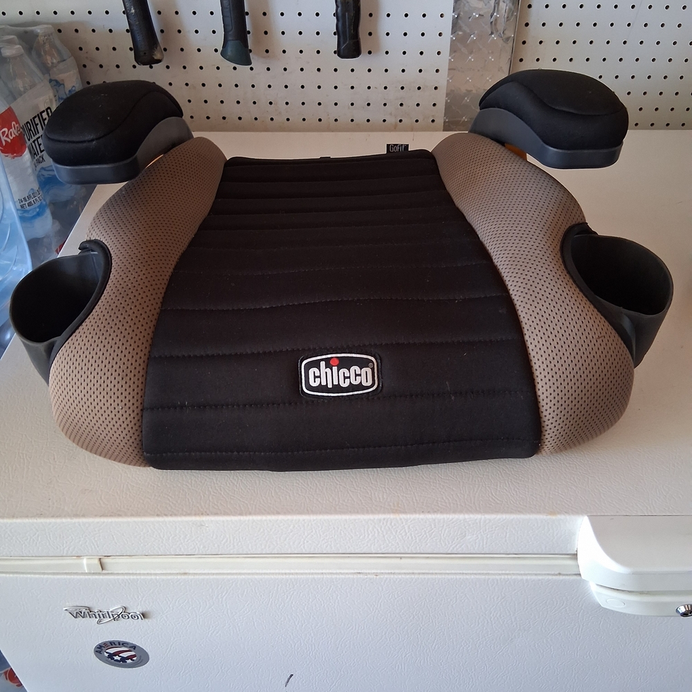 Chicco Black and Brown Booster Seat